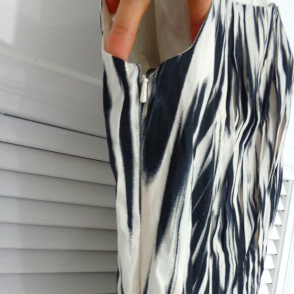 Banana Republic Cici Poplin Black White V Neck Mini Dress with Pockets Size 6 - Picture 5 of 9